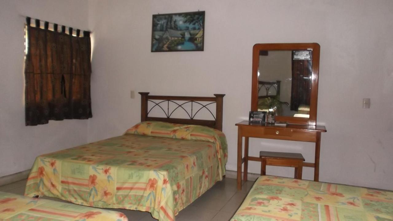 Hotel Canek ปาเลงเก ภายนอก รูปภาพ